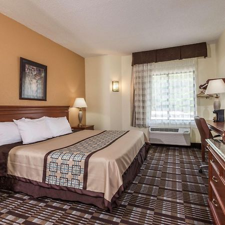 Days Inn By Wyndham Yadkinville Bagian luar foto